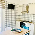 Eagle Apartment *