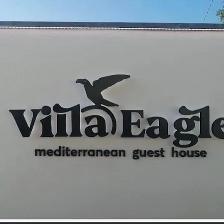 Eagle 아파트 테라시니