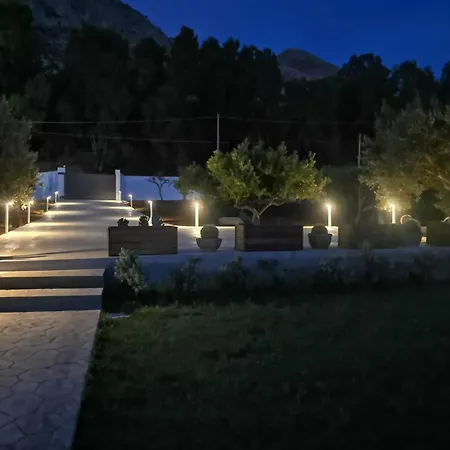 Eagle 아파트 테라시니